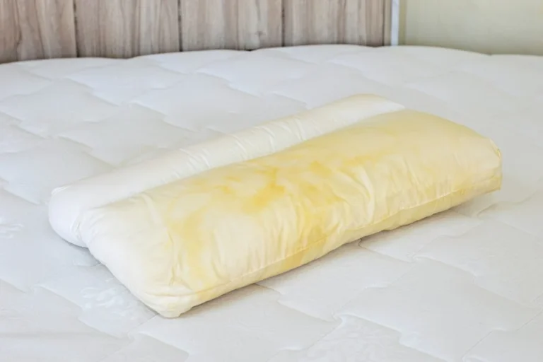 comment nettoyer oreiller jaune